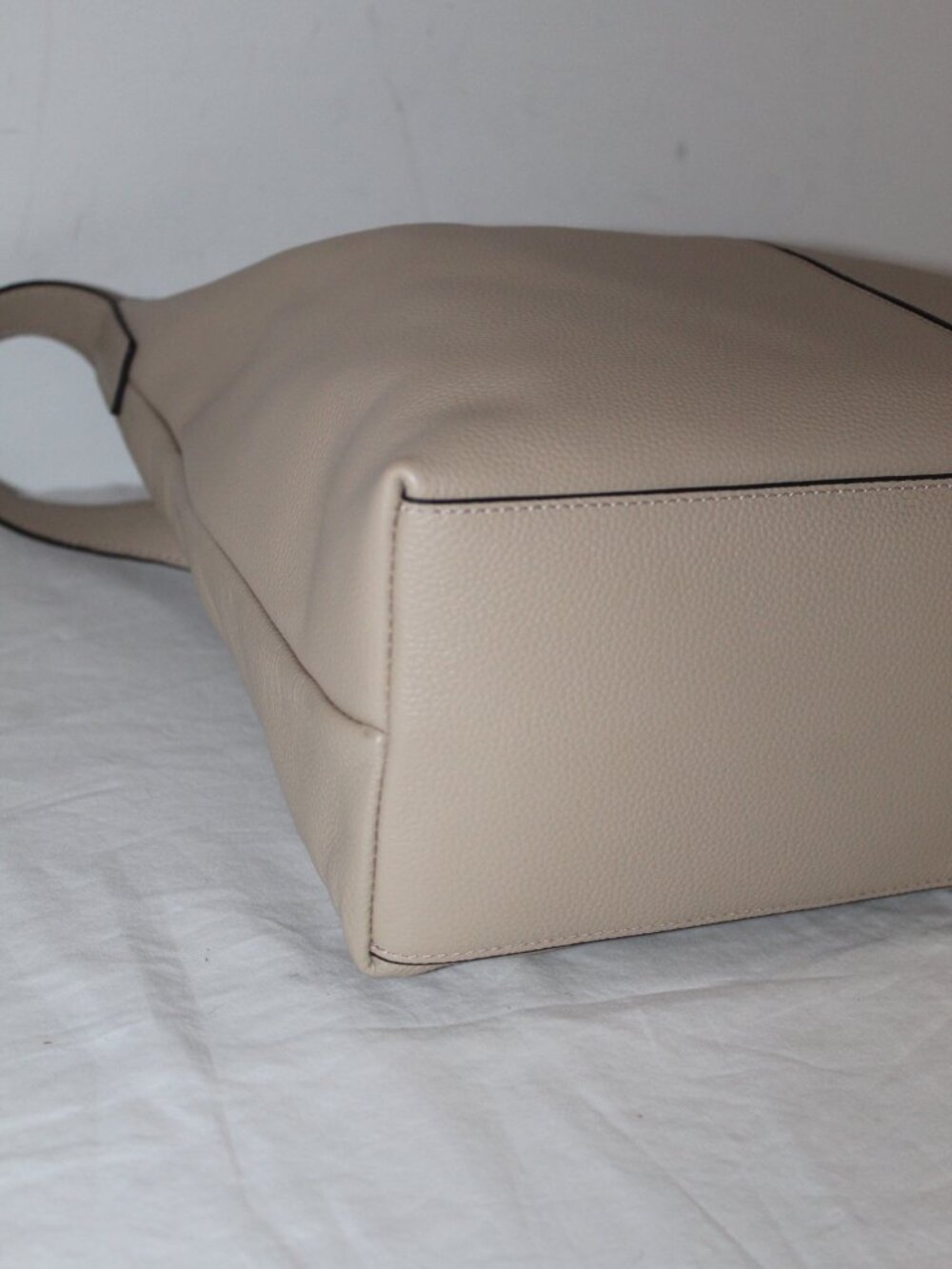 NWT Rag & Bone Williamsburg Hobo Shoulder Bag Oat Leather - Picture 9 of 13